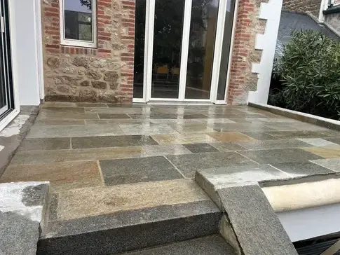 terrasse en pierre Miniac-Morvan-1